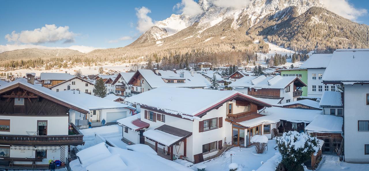 Chalet Holzerstubn Ehrwald Exterior foto